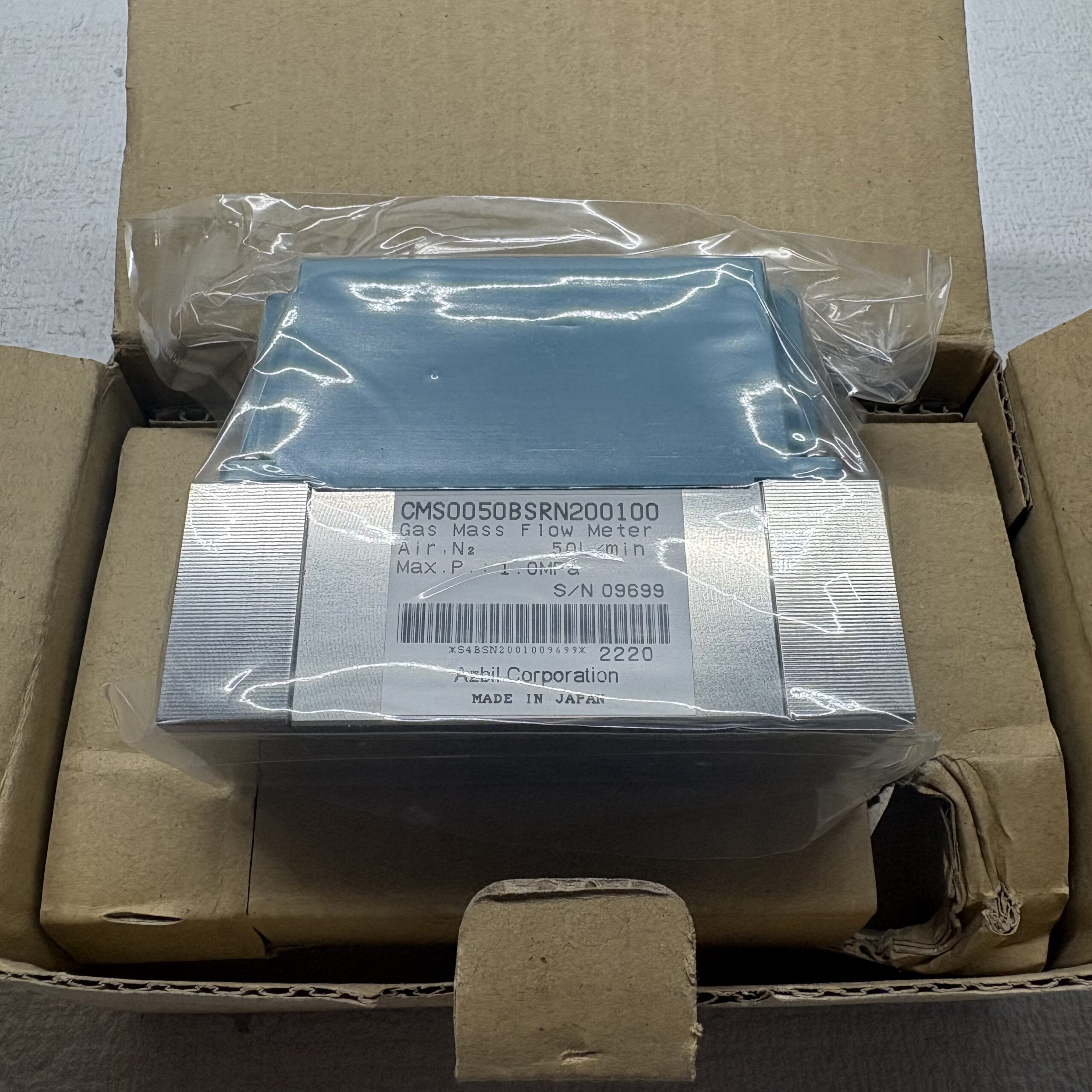 Azbil CMS0050BSRN200100 Gas Mass Flow Meter – product view 2
