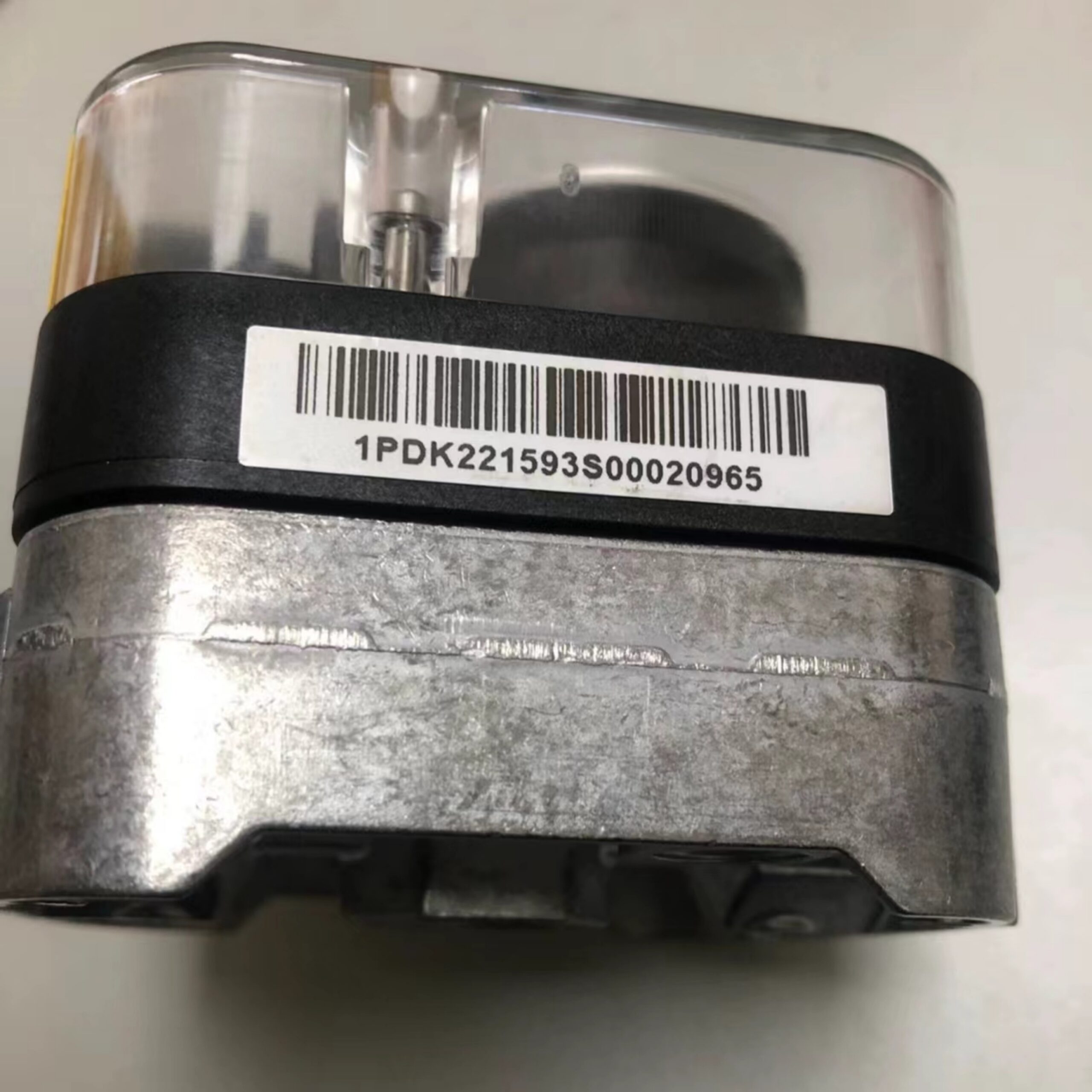 DUNGS LGW 150 A4 Differential Pressure Switch – product view 3