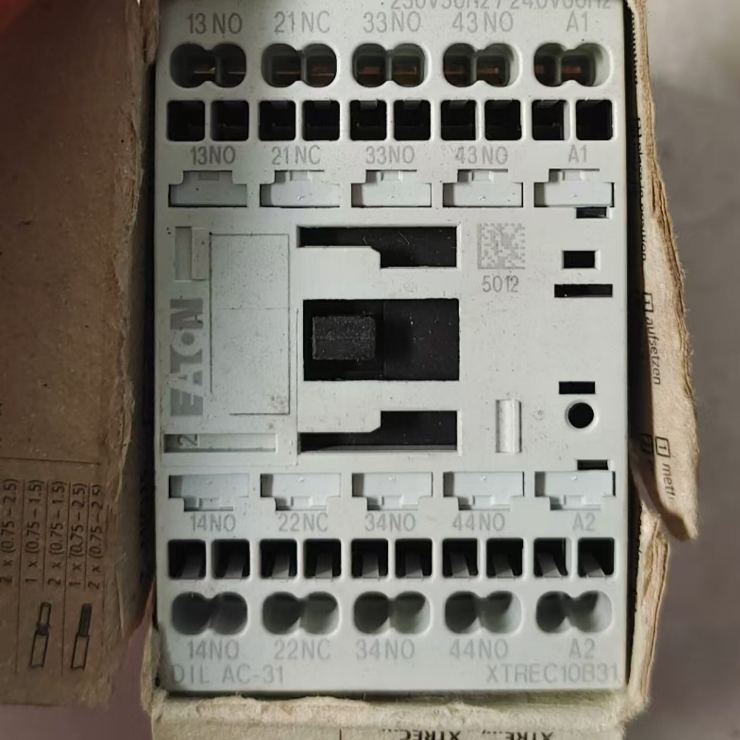 Eaton DILAC-31(24VDC) Control Relay – product view 2